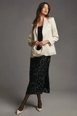 Discount ???? Mare Mare X Anthropologie Relaxed Blazer IVORY ???? 10 Discount ???? Mare Mare X Anthropologie Relaxed Blazer IVORY ???? -Beach Riot Shop unnamed file 140