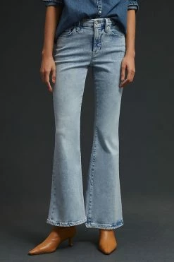 New ❤️ Good American Petite Flare ???? Jeans DENIM LIGHT ???? 3 New ❤️ Good American Petite Flare ???? Jeans DENIM LIGHT ???? -Beach Riot Shop unnamed file 2040