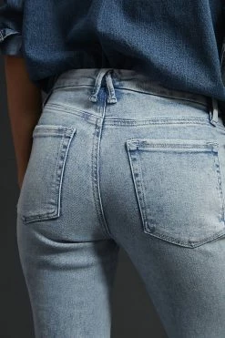 New ❤️ Good American Petite Flare ???? Jeans DENIM LIGHT ???? 7 New ❤️ Good American Petite Flare ???? Jeans DENIM LIGHT ???? -Beach Riot Shop unnamed file 2044