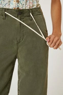 Coupon ???? Paige Carly High-Rise Cropped Wide-Leg ???? Jeans VINTAGE IVY GREEN ???? 11 Coupon ???? Paige Carly High-Rise Cropped Wide-Leg ???? Jeans VINTAGE IVY GREEN ???? -Beach Riot Shop unnamed file 2863