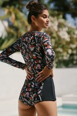 Discount ✔️ Carolina K Reefline Rashguard BLACK ???? -Beach Riot Shop unnamed file 3633