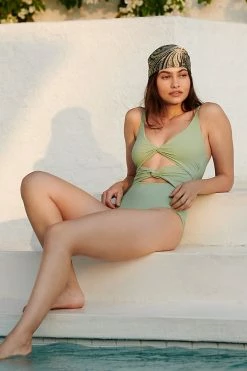 Wholesale ???? Malai Willowing Green Thea One-Piece ???? Swimsuit GUACAMOLE ????