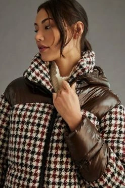 Brand new ???? Bernardo Houndstooth Puffer Jacket BROWN MOTIF ???? -Beach Riot Shop unnamed file 421