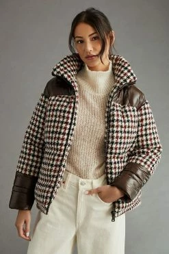 Brand new ???? Bernardo Houndstooth Puffer Jacket BROWN MOTIF ???? -Beach Riot Shop unnamed file 423