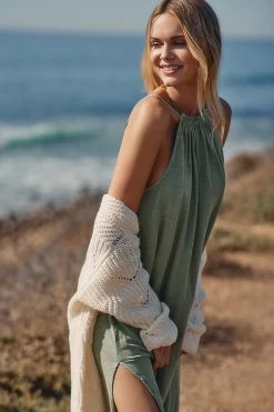 Beach Riot Shop -Beach Riot Shop unnamed file 4679