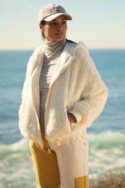 Best deal ⌛ Varley Dylan Jacket IVORY ????